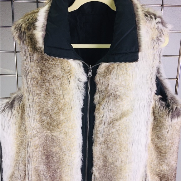 Weatherproof Jackets & Blazers - Faux Fur Vest Reversible Size XL A76